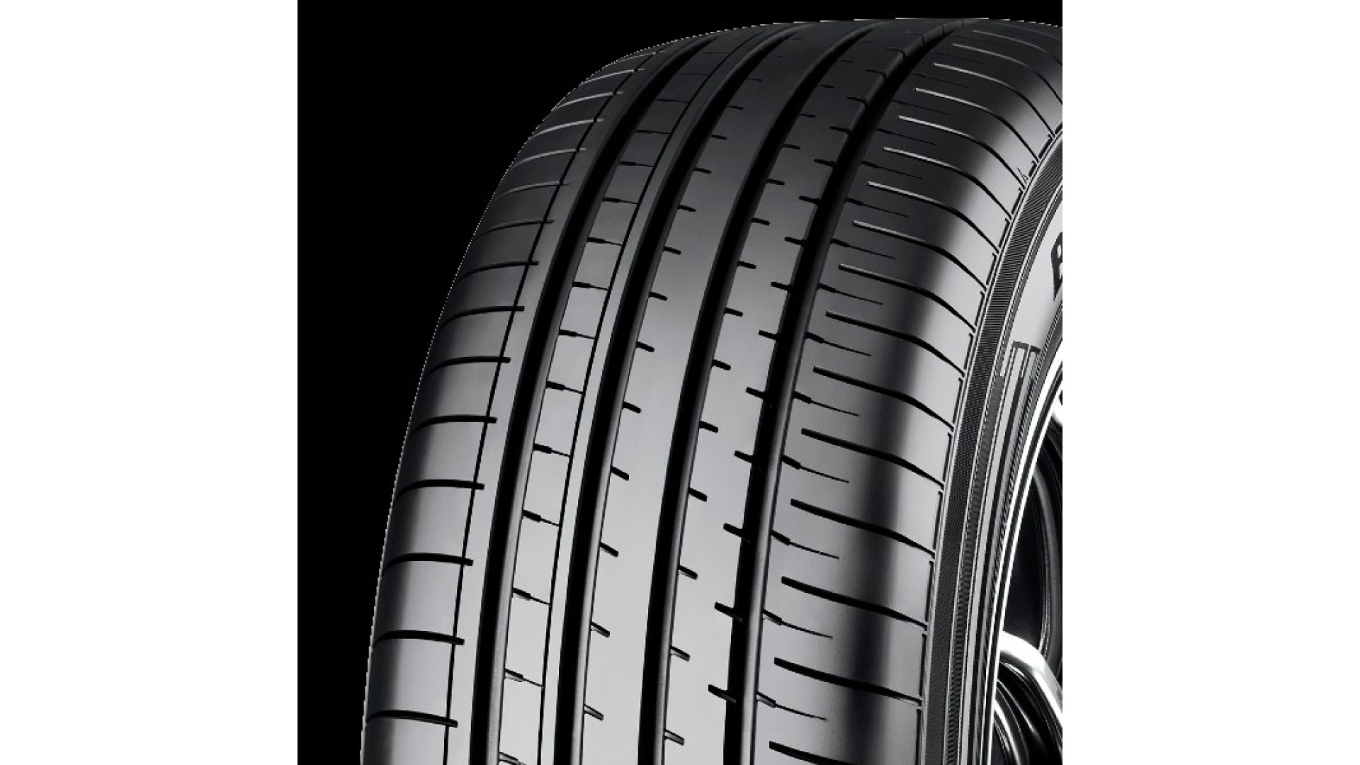 Yokohama 235/65/17 108V BluEarth-XT AE61 TL 