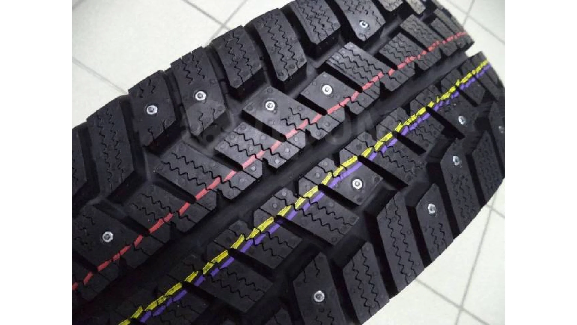 Матадор 205/65/16  R 107/105 C  SIBIR ICE VAN комерция (ШИП)